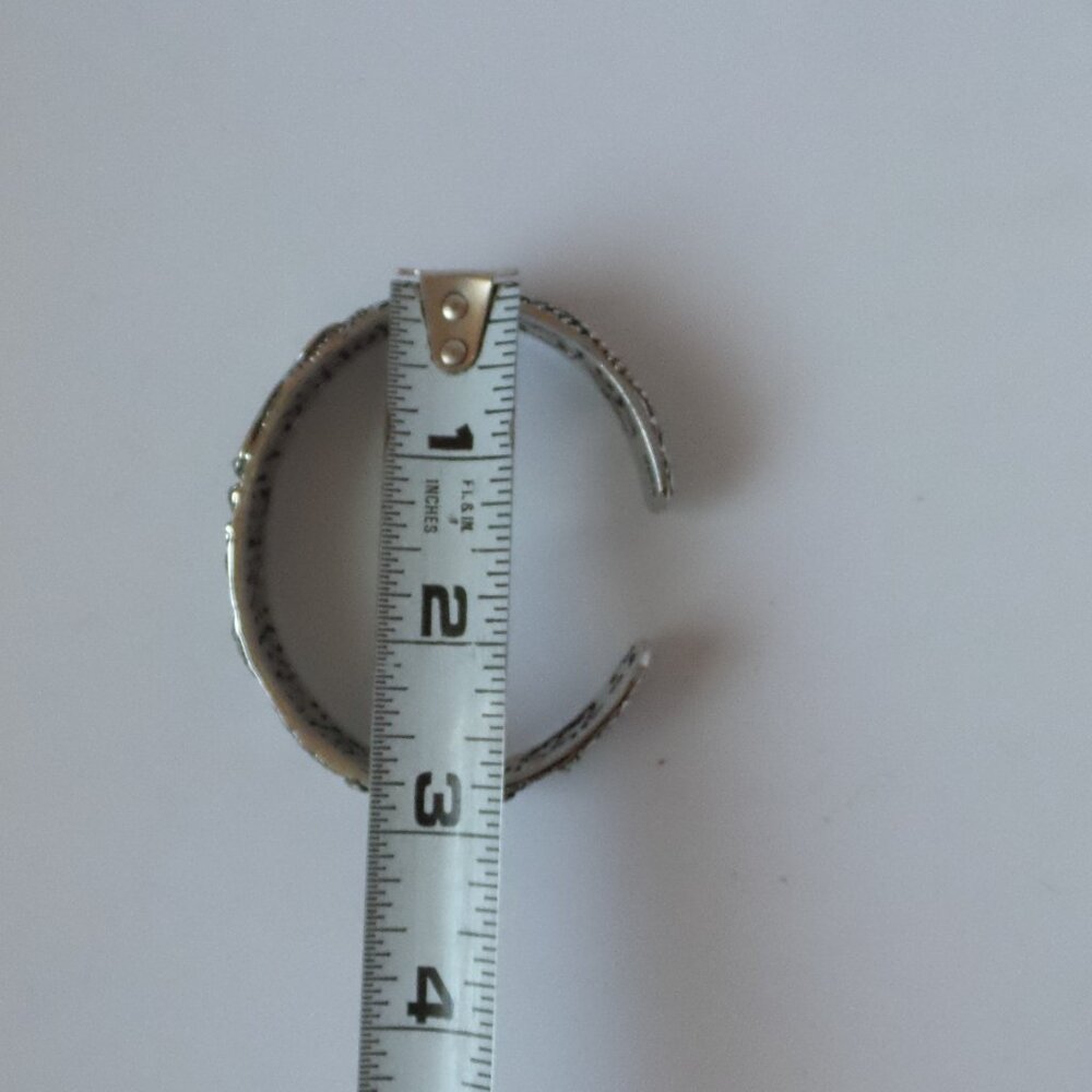 Buddha Power Sterling Silver cuff bracelet - Picture 13 of 15